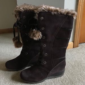 New in box Women’s Sporto Boots Size 9 1/2